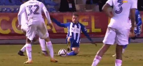 自己给自己颁奖！特朗普获首届FIFA和平奖 因凡蒂诺抛出争议言论