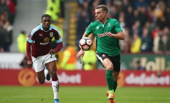 江苏女排夺得本赛季联赛冠军，获得500万冠军奖金