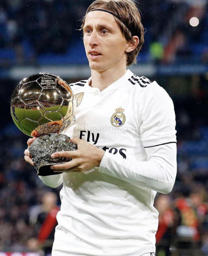 电讯报：图赫尔为英格兰队制定了50人预选名单