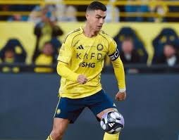 巴萨最近几年，5000万左右最佳引援，莱万只能屈居第二